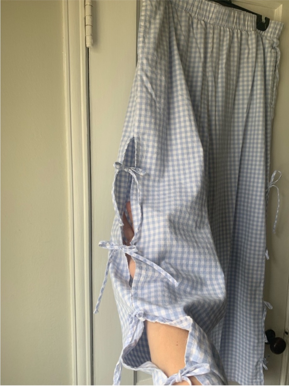 Sincerely Jules Soft Baby Blue
Gingham Wide Leg Side Bow Tie
Pants XL - Picture 3 of 16